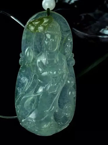 伟德国际瓦片项链设计图片赏析简约之美